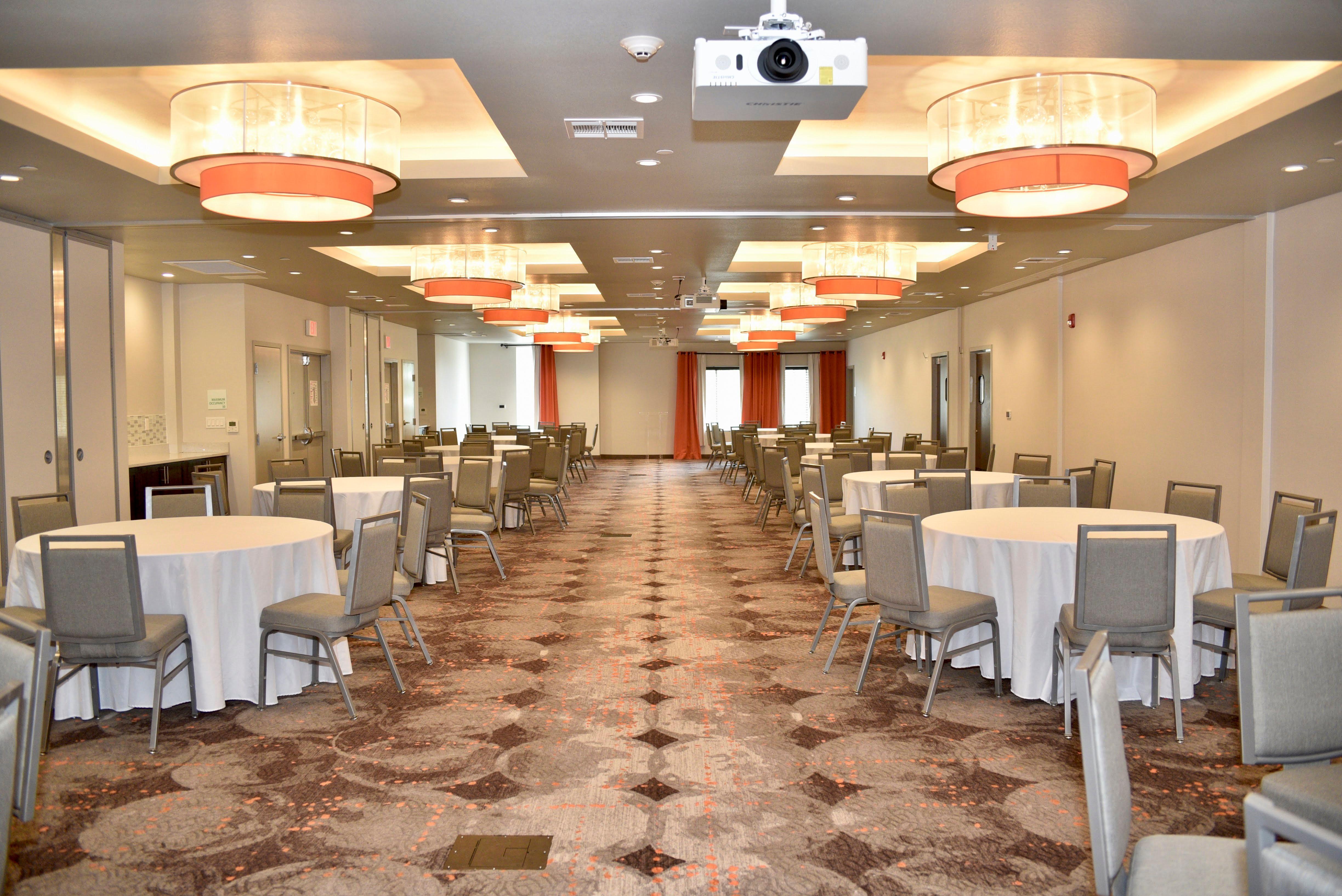 Holiday Inn Windsor - Wine Country By Ihg Экстерьер фото