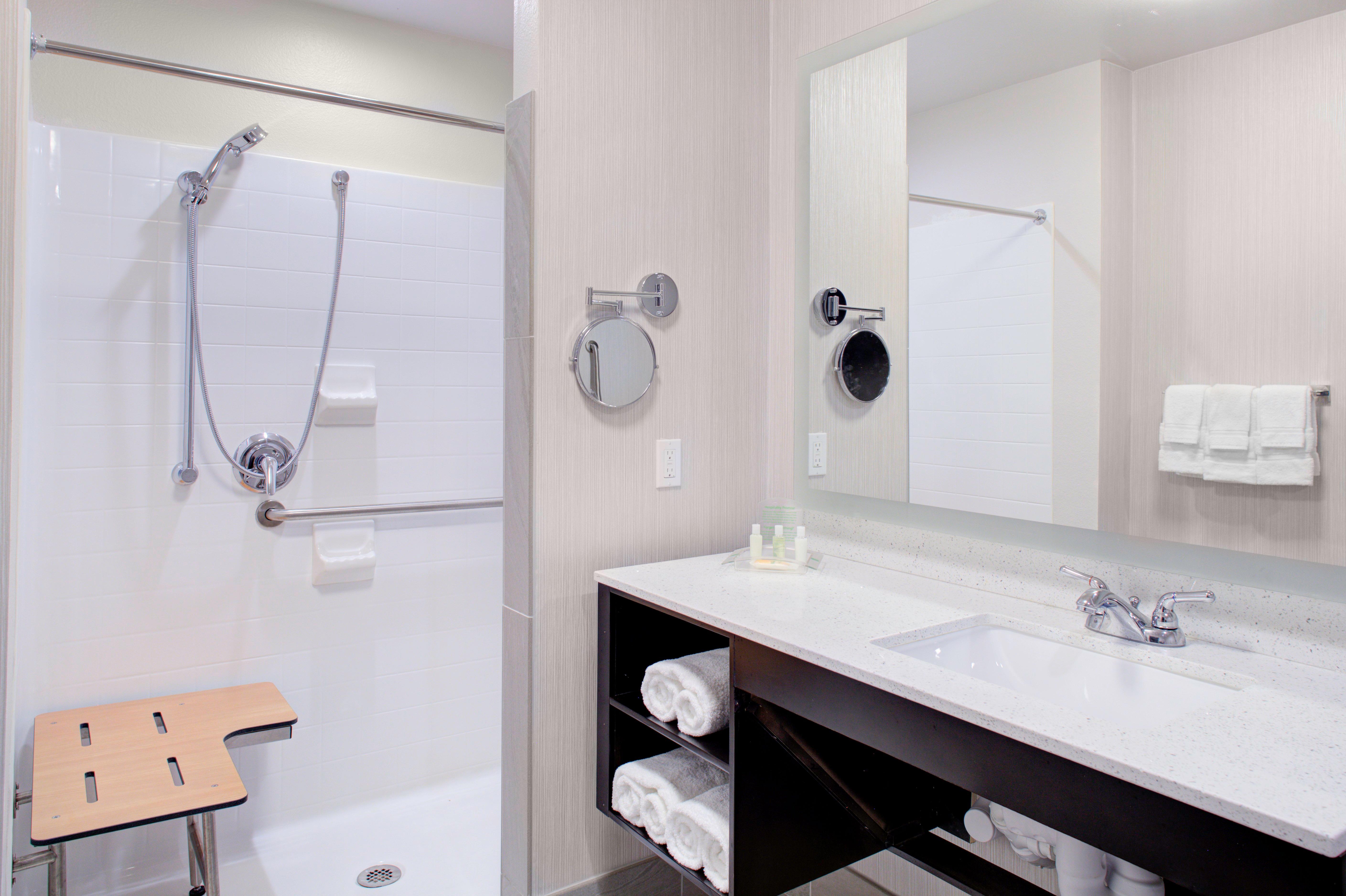 Holiday Inn Windsor - Wine Country By Ihg Экстерьер фото
