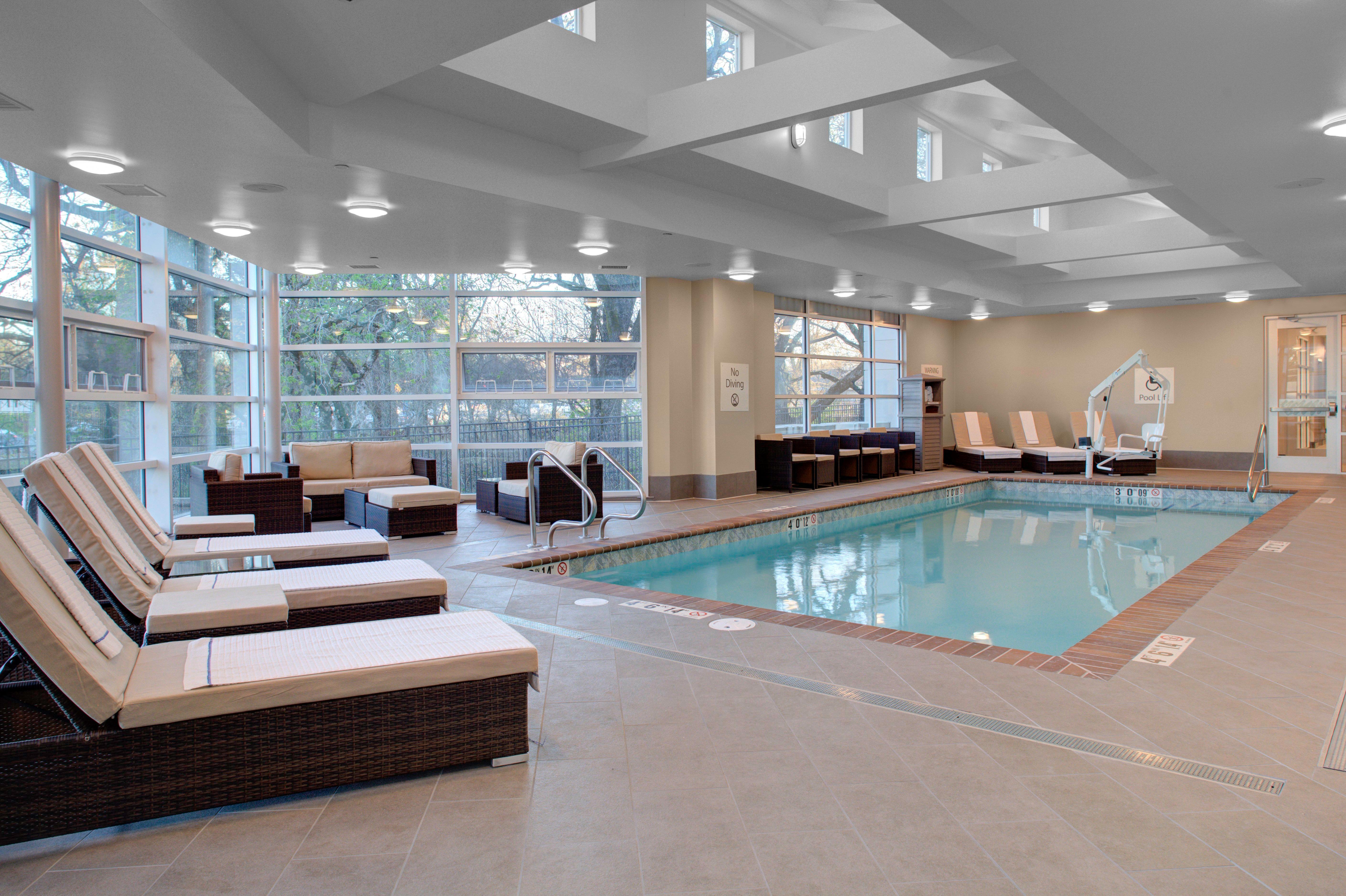 Holiday Inn Windsor - Wine Country By Ihg Экстерьер фото